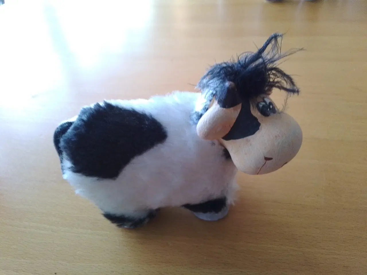 Billede 8 - Pige figurer, par og en ko