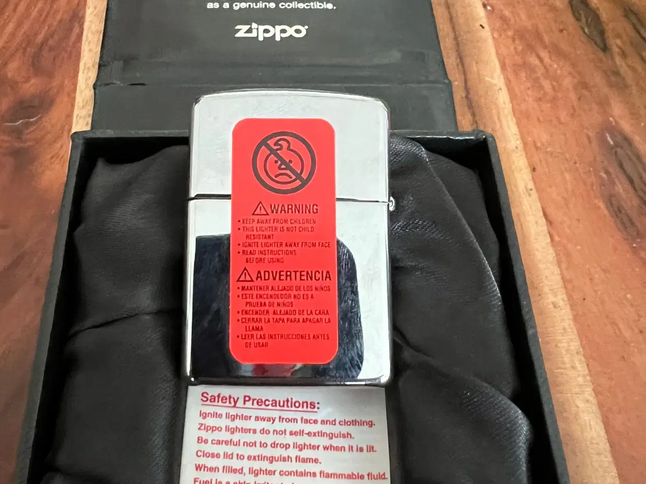 Billede 4 - Zippos 75 års jubilæums lighter  