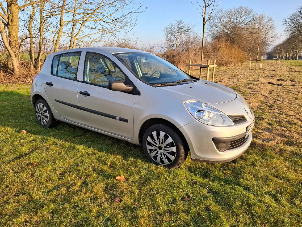 Billede 1 - Renault Clio 1.2 16V – Kun 88.000 km – Velholdt