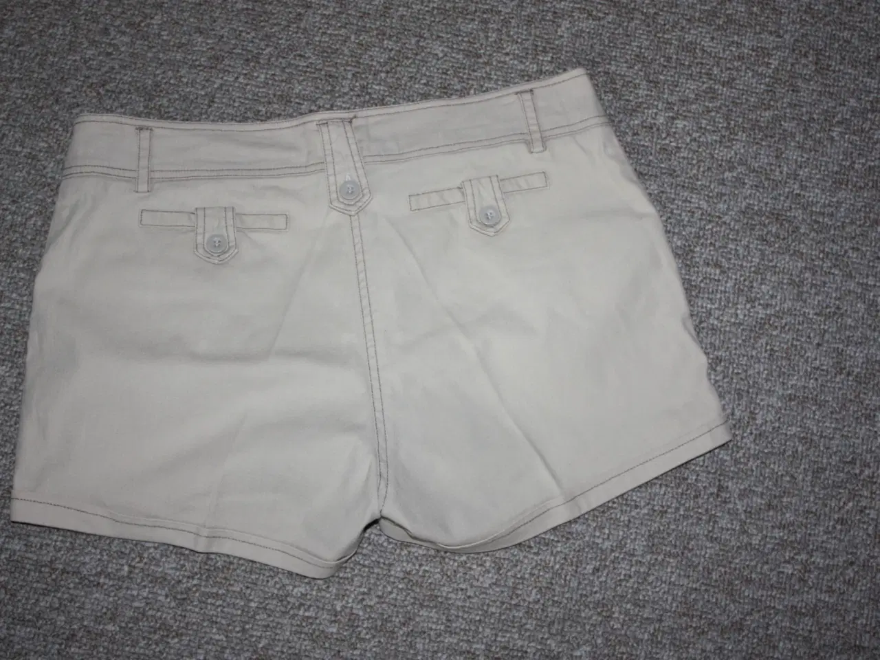 Billede 2 - Long Island shorts str.38