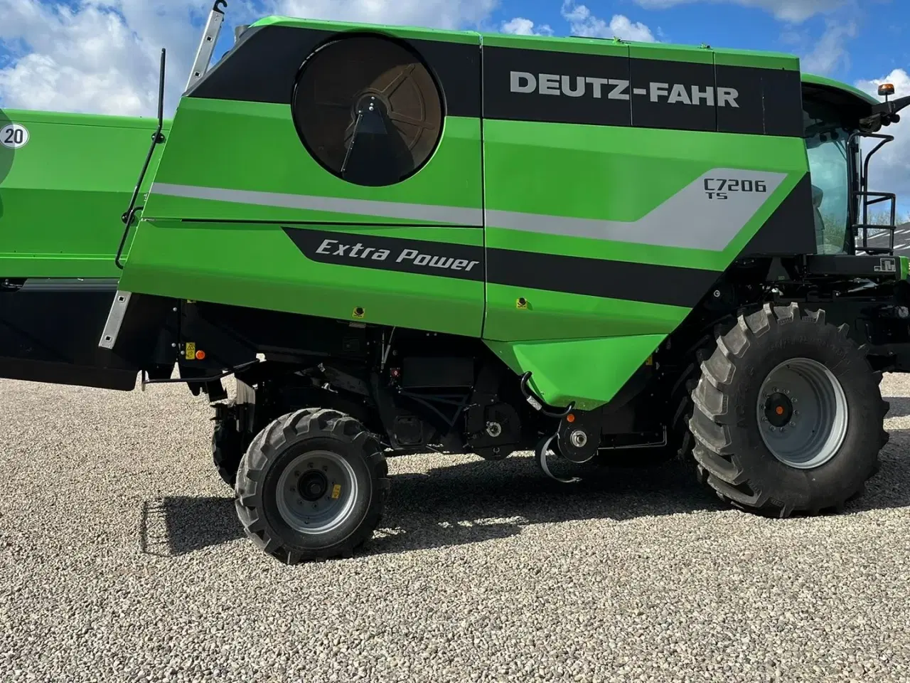 Billede 18 - Deutz-Fahr C7206 With 24feed - 7.2m header. New and unused Combine together with 7.2m header