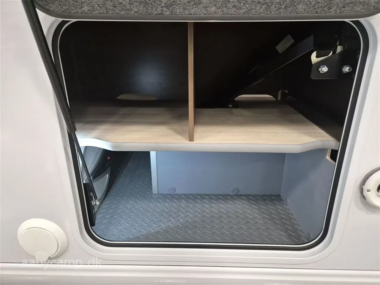 Billede 27 - 0 - Frankia   Topudstyret Titan 790, 5500 kg, luft bagaksel, 180 HK, Alde Centralvarme