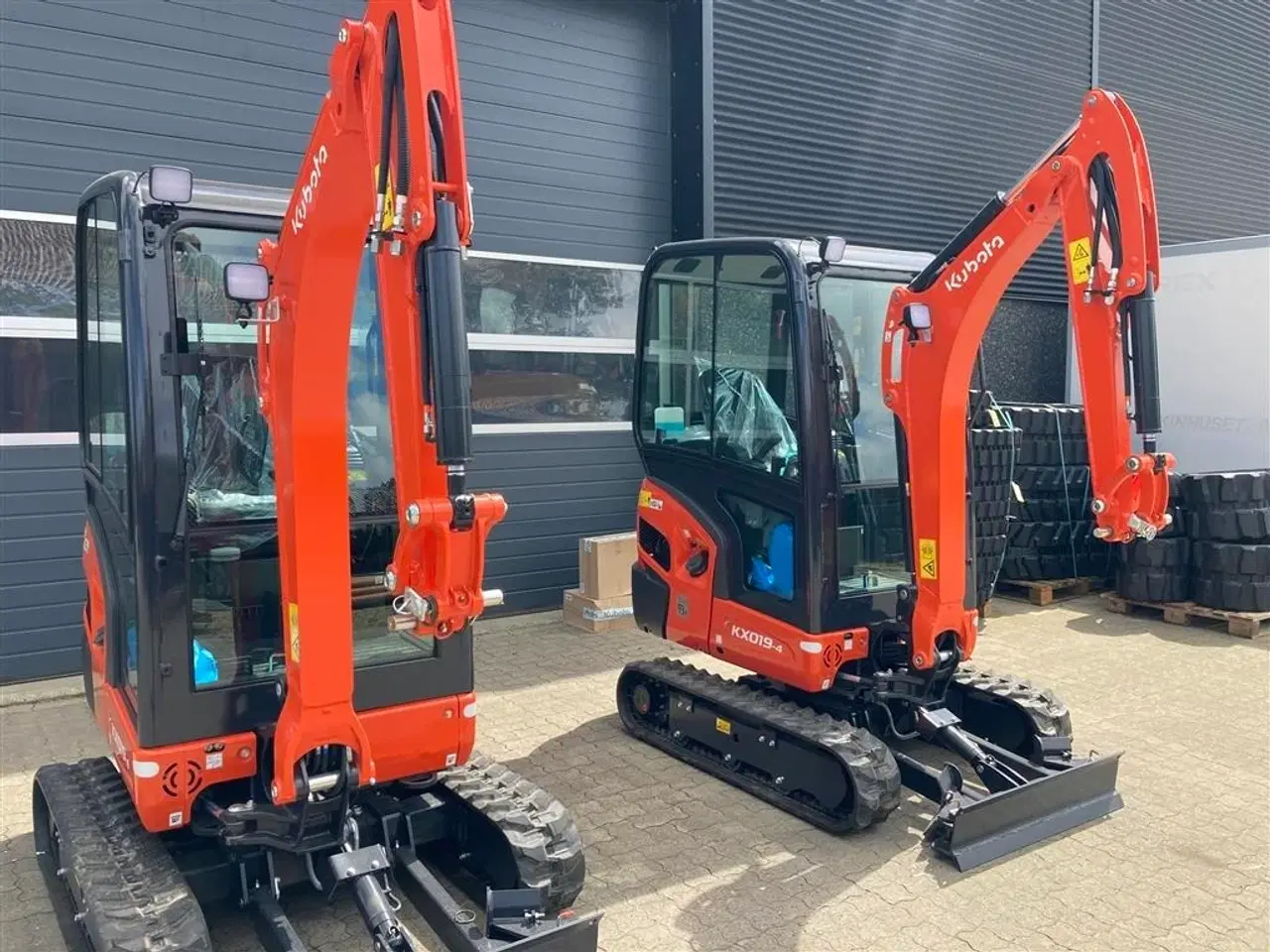 Billede 3 - Kubota KX019-4 kan udstyres med hurtigskift / udstyr efter ønske