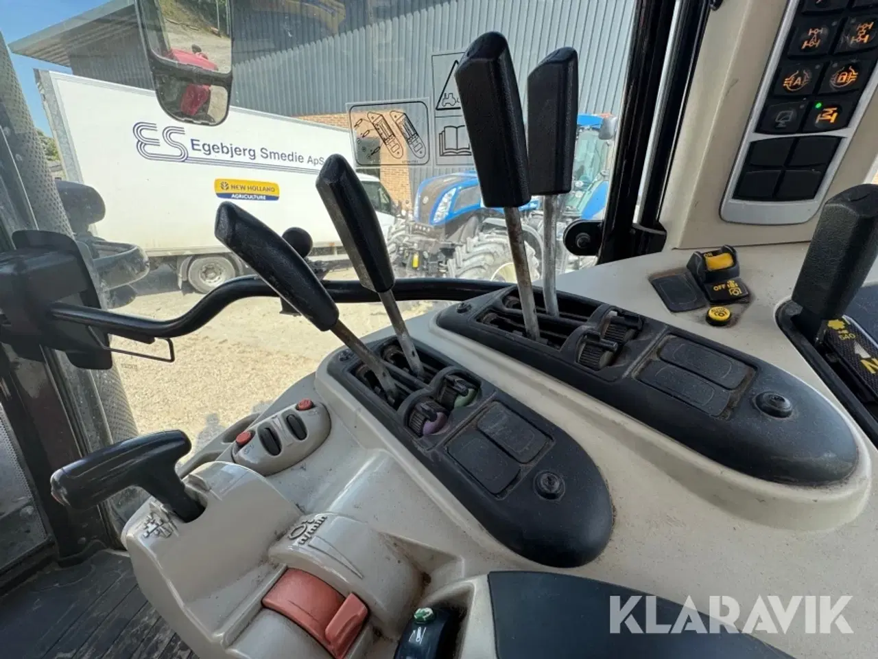 Billede 11 - Traktor Massey Ferguson 7724 S - Dyna 6