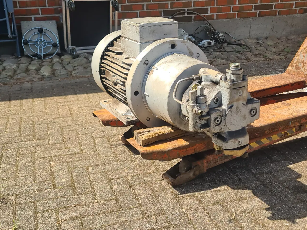 Billede 2 - el motor med hydraulikpumpe