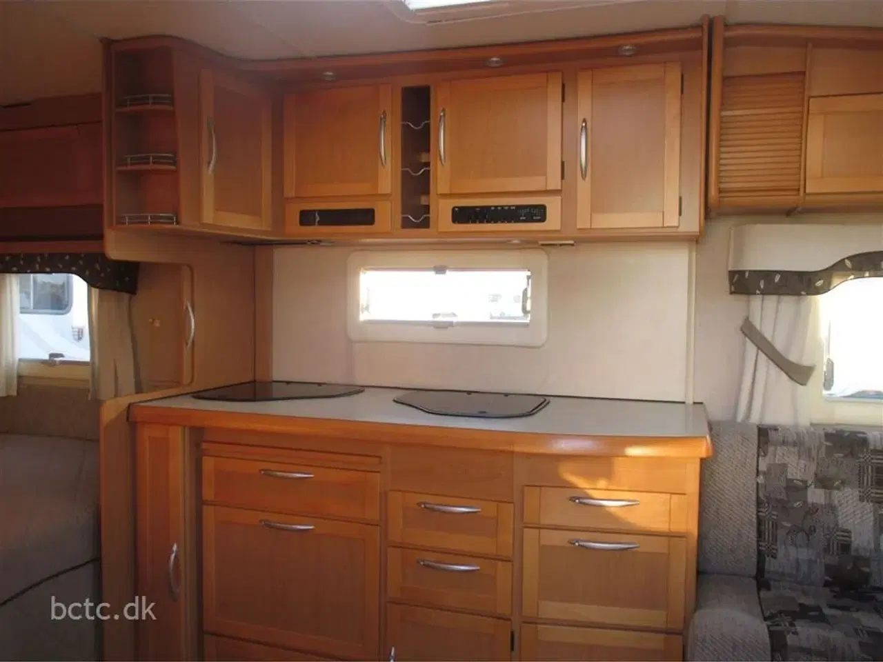 Billede 3 - 2008 - Kabe Smaragd XL