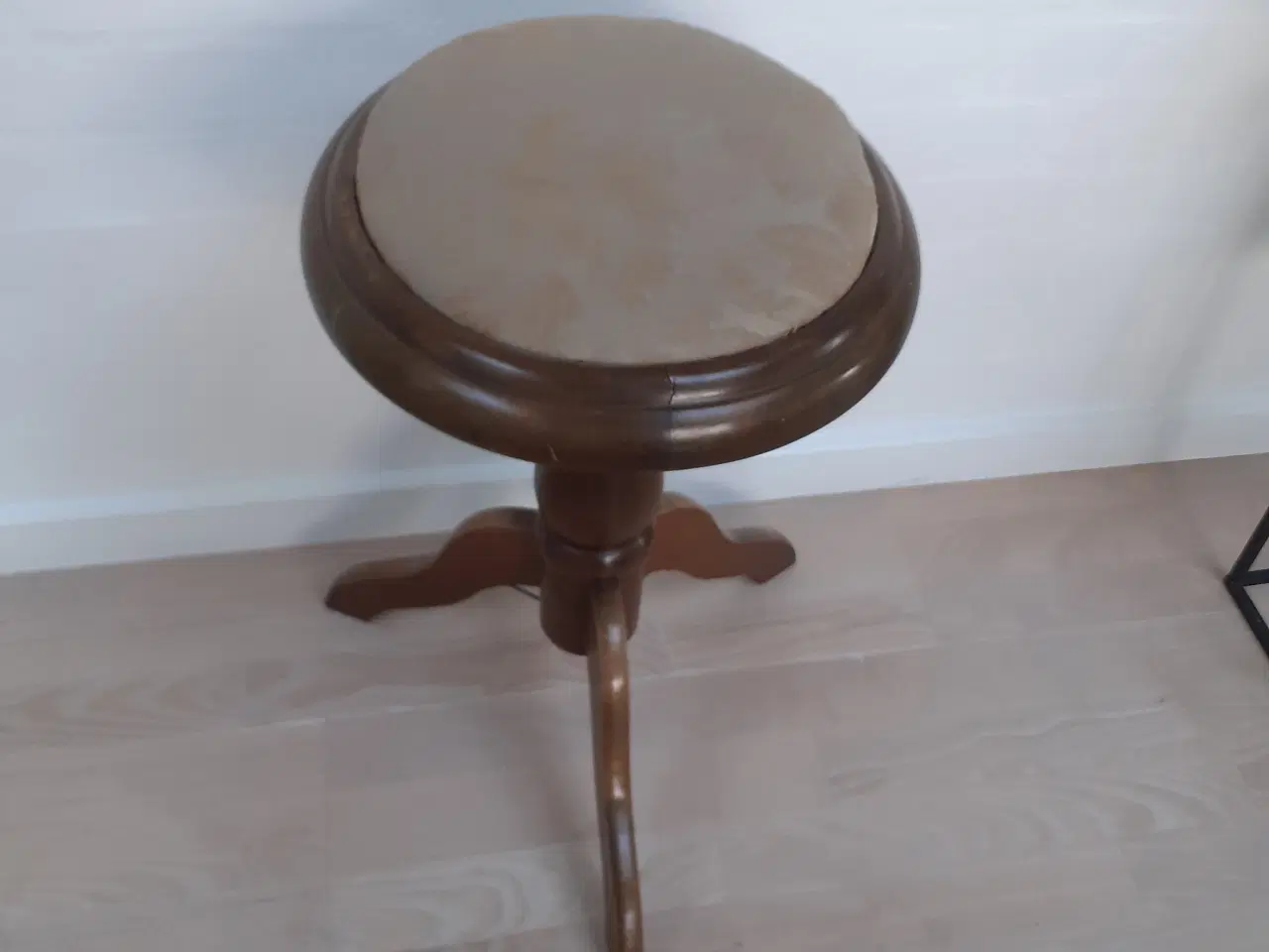 Billede 1 - Klaverstol. 