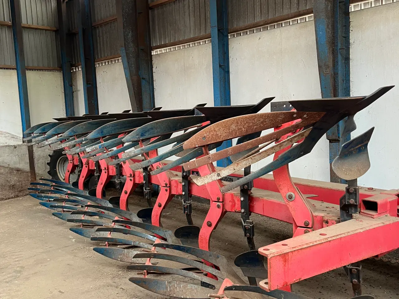 Billede 3 - 7 furet halvbugseret MF plov