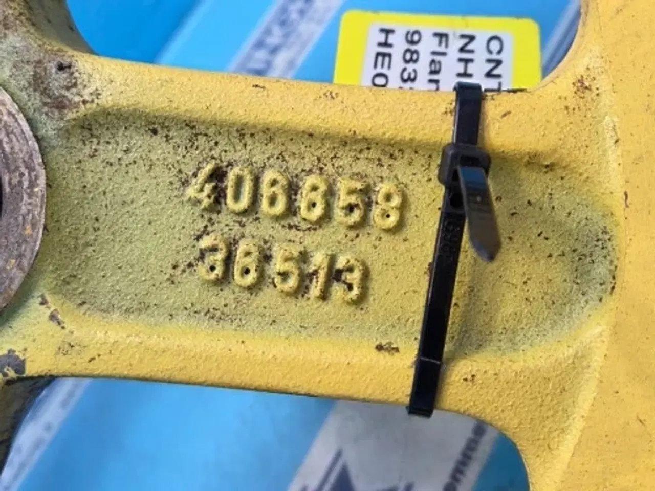 Billede 5 - New Holland TX68 Flange 9832767