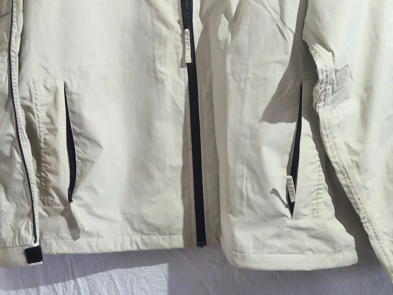 Billede 4 - H2O beige jakke, størrelse XXL