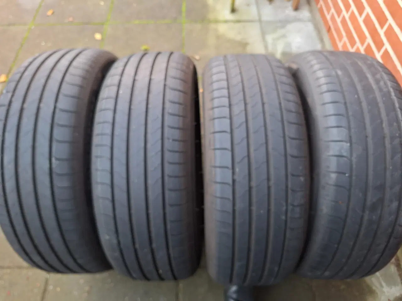 Billede 1 - Bridgestone sommerdæk 225-55-18R