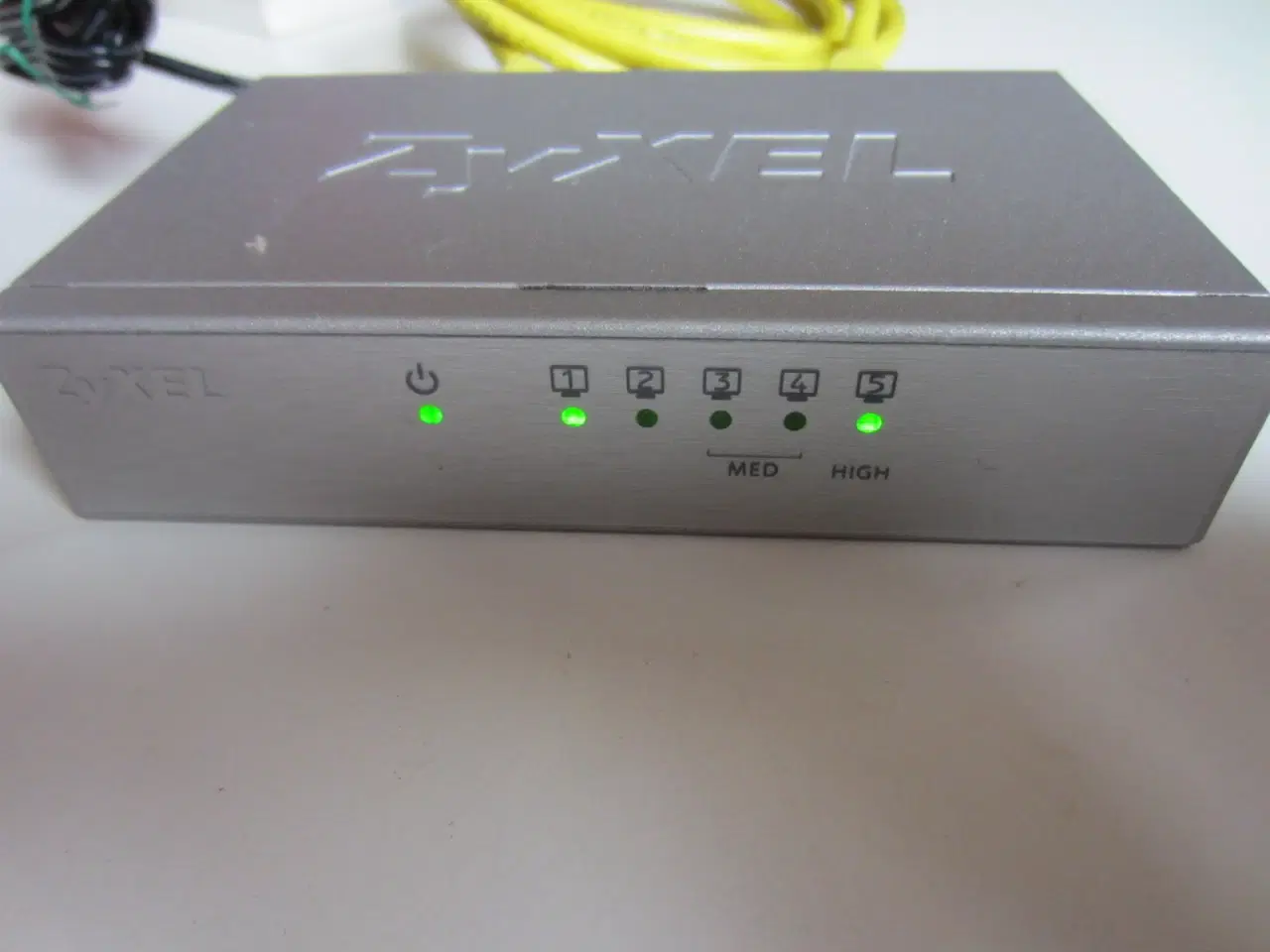 Billede 1 - ZyXEL GS-105B v3 5-port GigaBit Media Switch