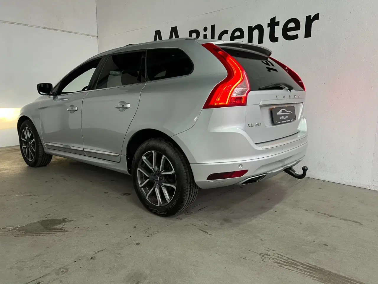 Billede 5 - Volvo XC60 2,0 D4 190 Momentum aut.