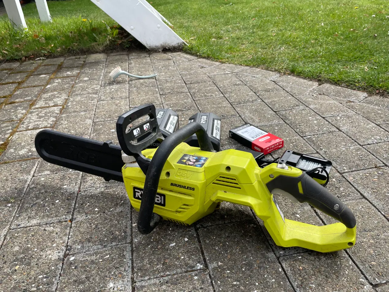 Billede 3 - Kædesav el 36 W Ryobi + 2 batterier