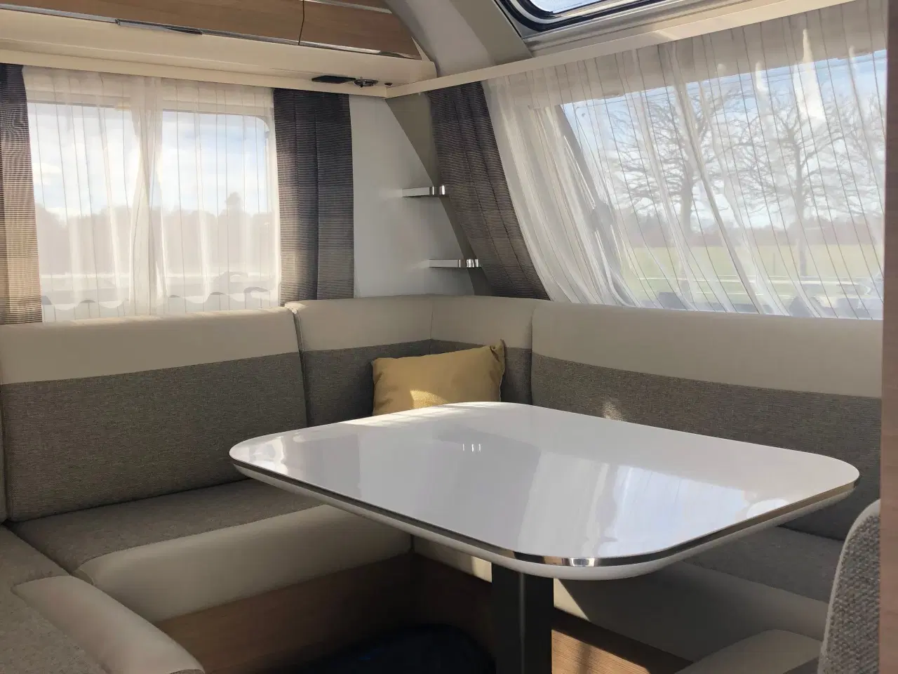 Billede 1 - Adria Adora 613 UL med fortelt/alt