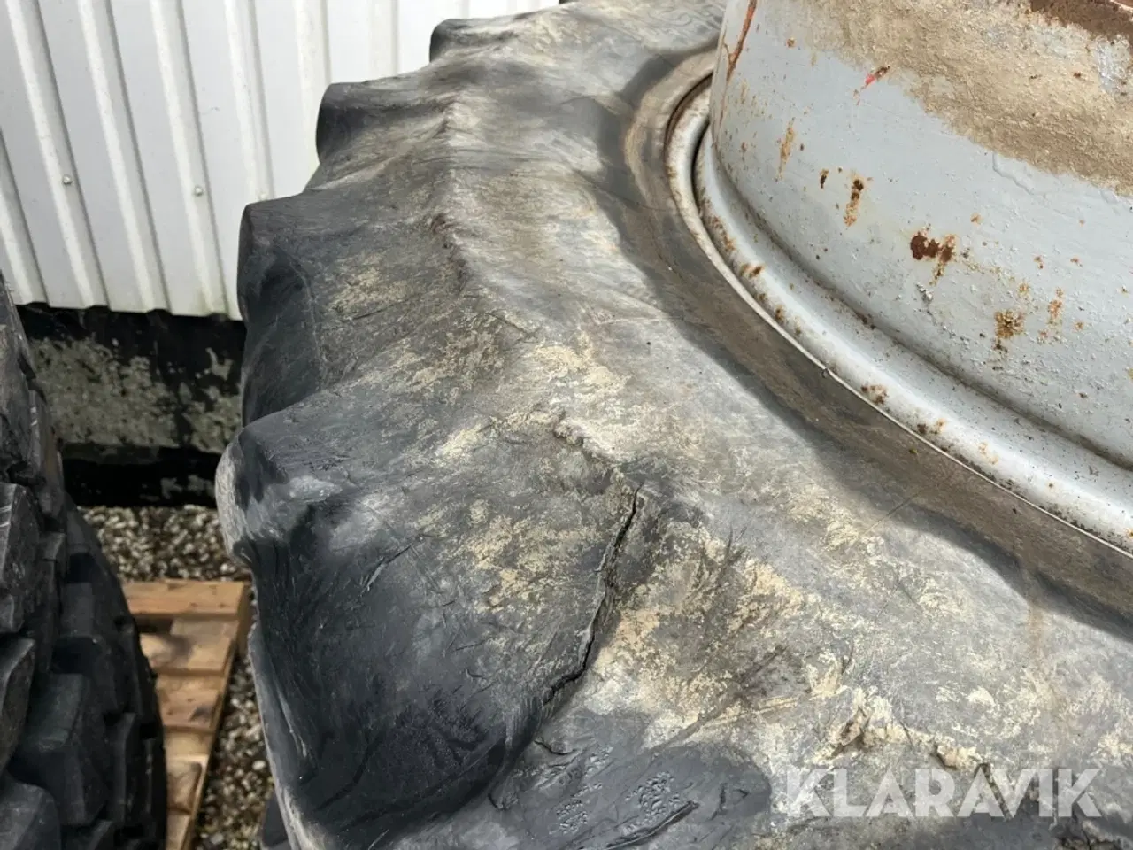 Billede 10 - Tvillingehjul Michelin 20.8R38 - 2 styk - med klemmer