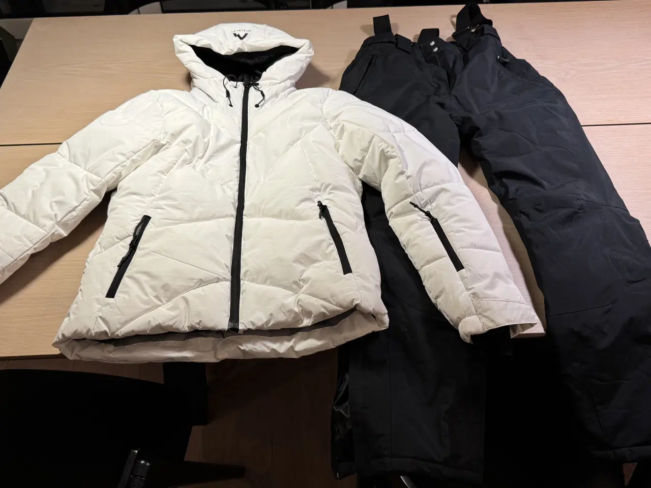 Billede 1 - McKinley skisæt