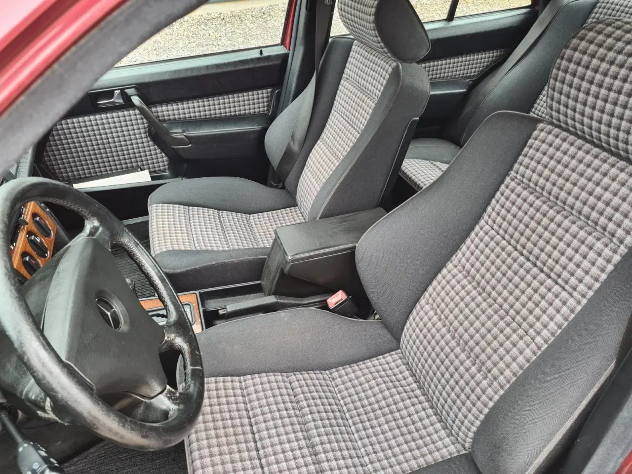 Billede 20 - Mercedes 190 E 2,0 aut.