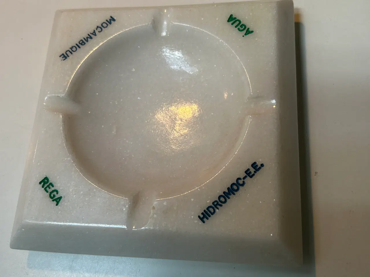 Billede 1 - Askebæger i lys marmor