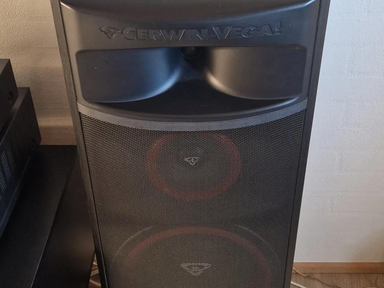 Billede 1 - Cerwin Vega xls12 med NAD C275BEE og NAD C165BEE