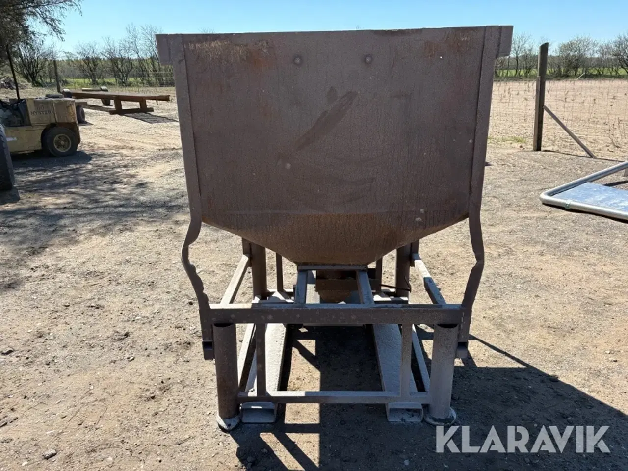 Billede 4 - Tank med transportbånd