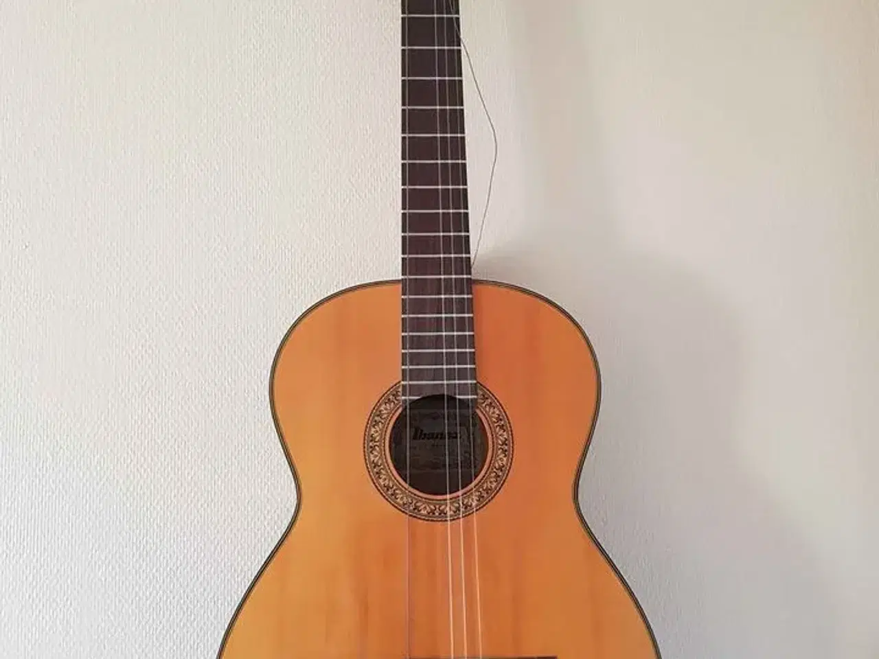 Billede 2 - Håndbygget Ibanez GA100 guitar