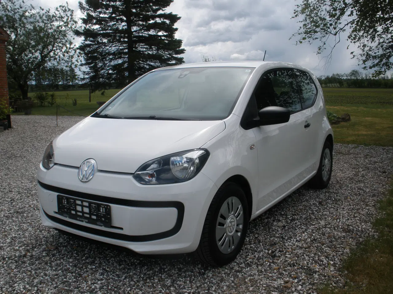 Billede 1 - VW UP; 1,0 I 3 dørs