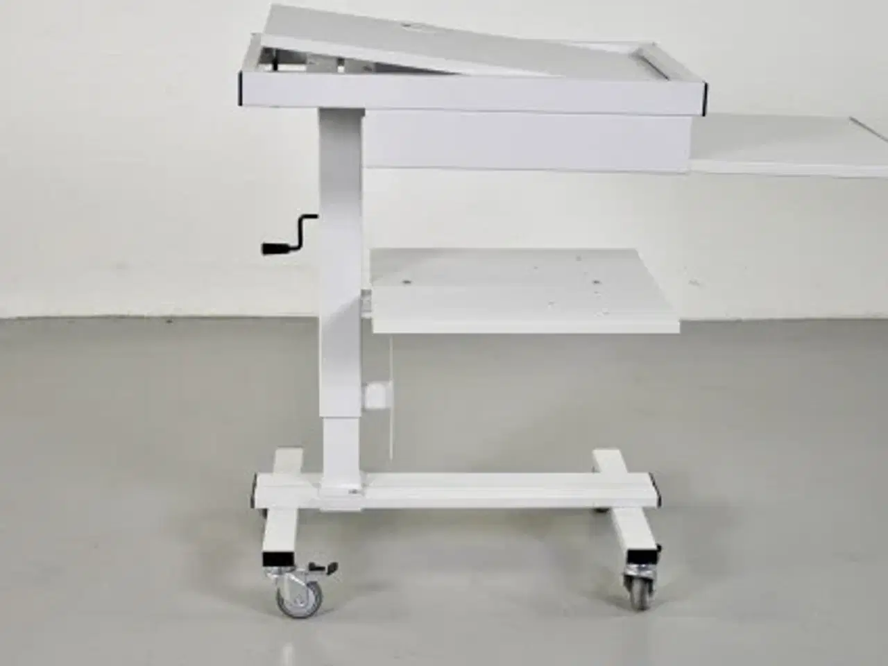 Billede 2 - Mobilt hæve-/sænkebord til projektor, manuel