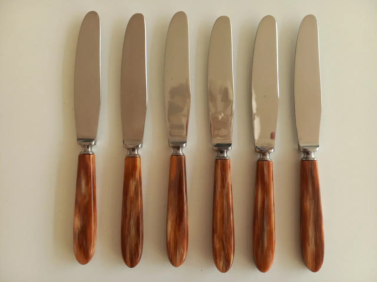 Billede 2 - Raadvad bestik, knive og gafler med brunt skaft