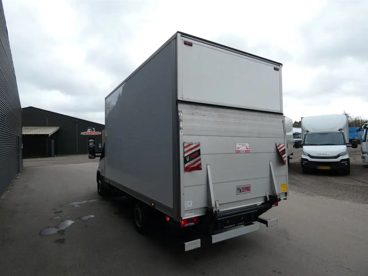 Billede 7 - Iveco Daily 35S14 2,3 D Alu.kasse m./lift 136HK Ladv./Chas. Man.