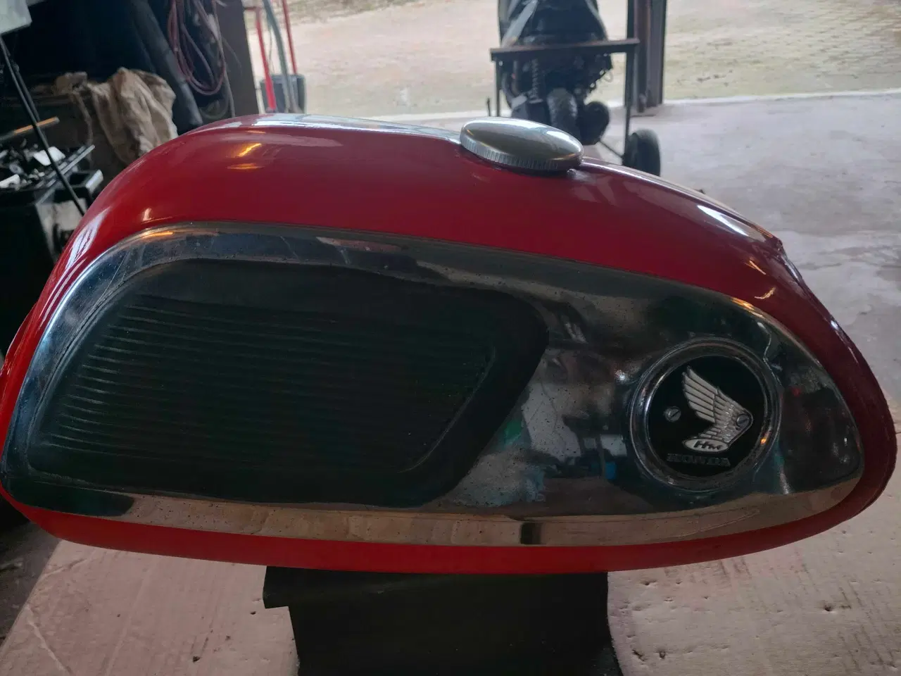 Billede 5 - Benzintank bagsvinger Honda CD 50