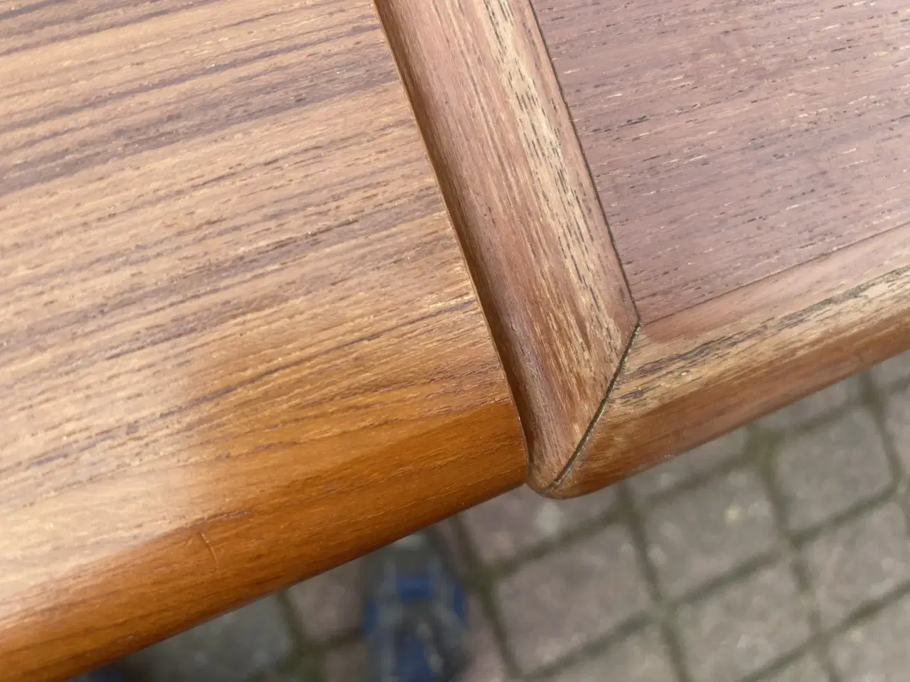 Billede 4 - Teak-træ Bord, Stole, Skænk/Skab