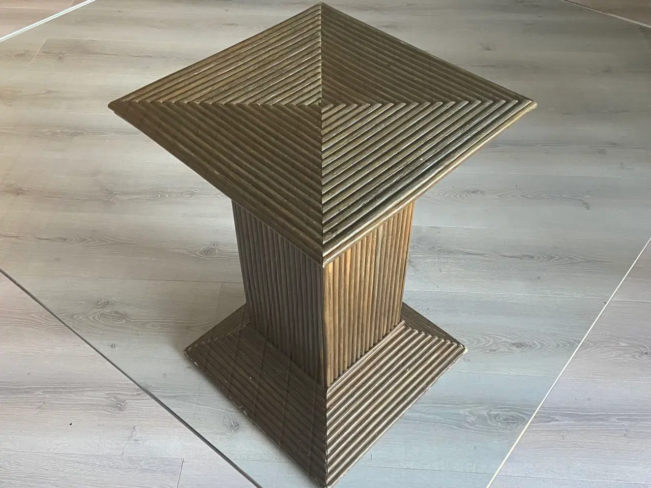 Billede 1 - Spisebord med glasplade 