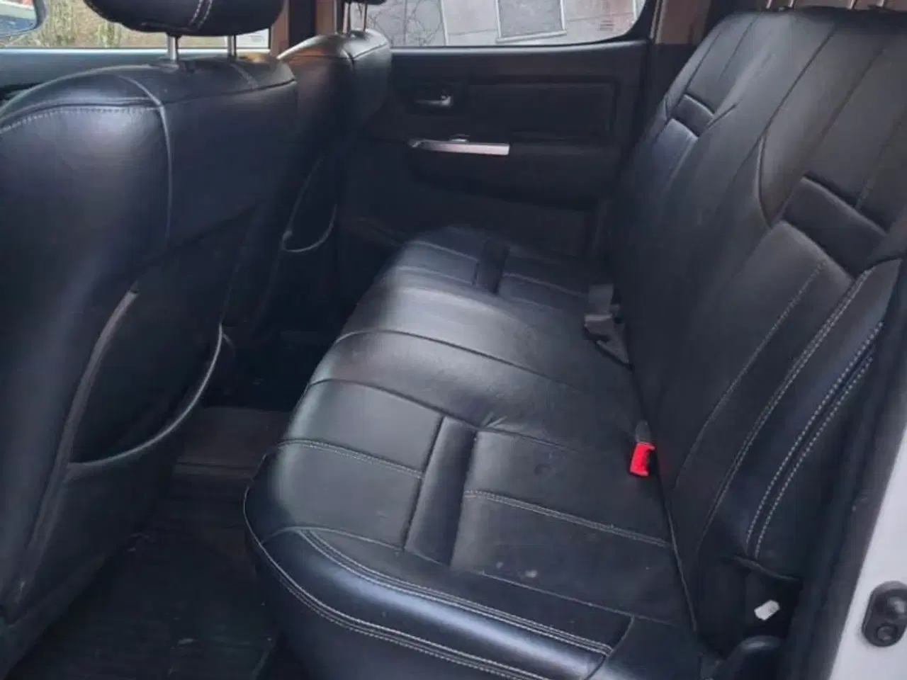 Billede 4 - toyota hilux 2016 obs svensk reg