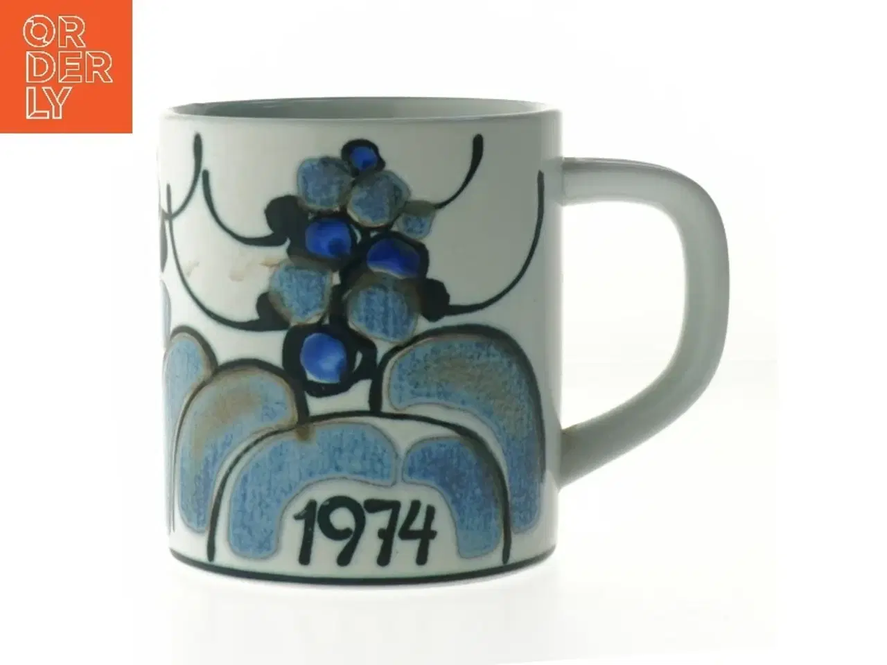 Billede 1 - Royal Copenhagen årskrus 1974 (str. 12 cm)