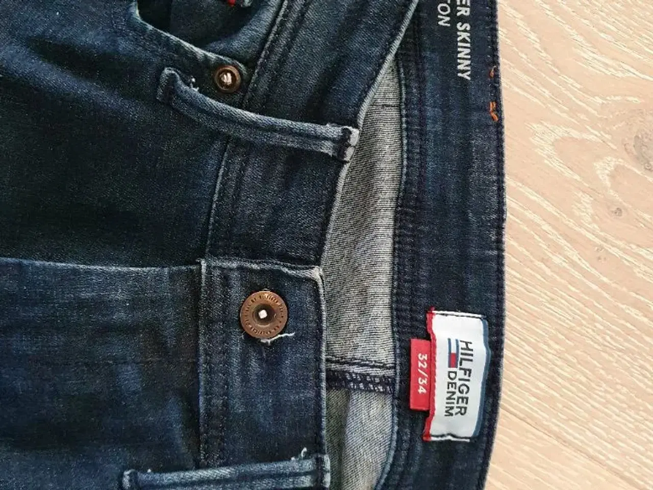 Billede 1 - Jeans- tommy hilfiger