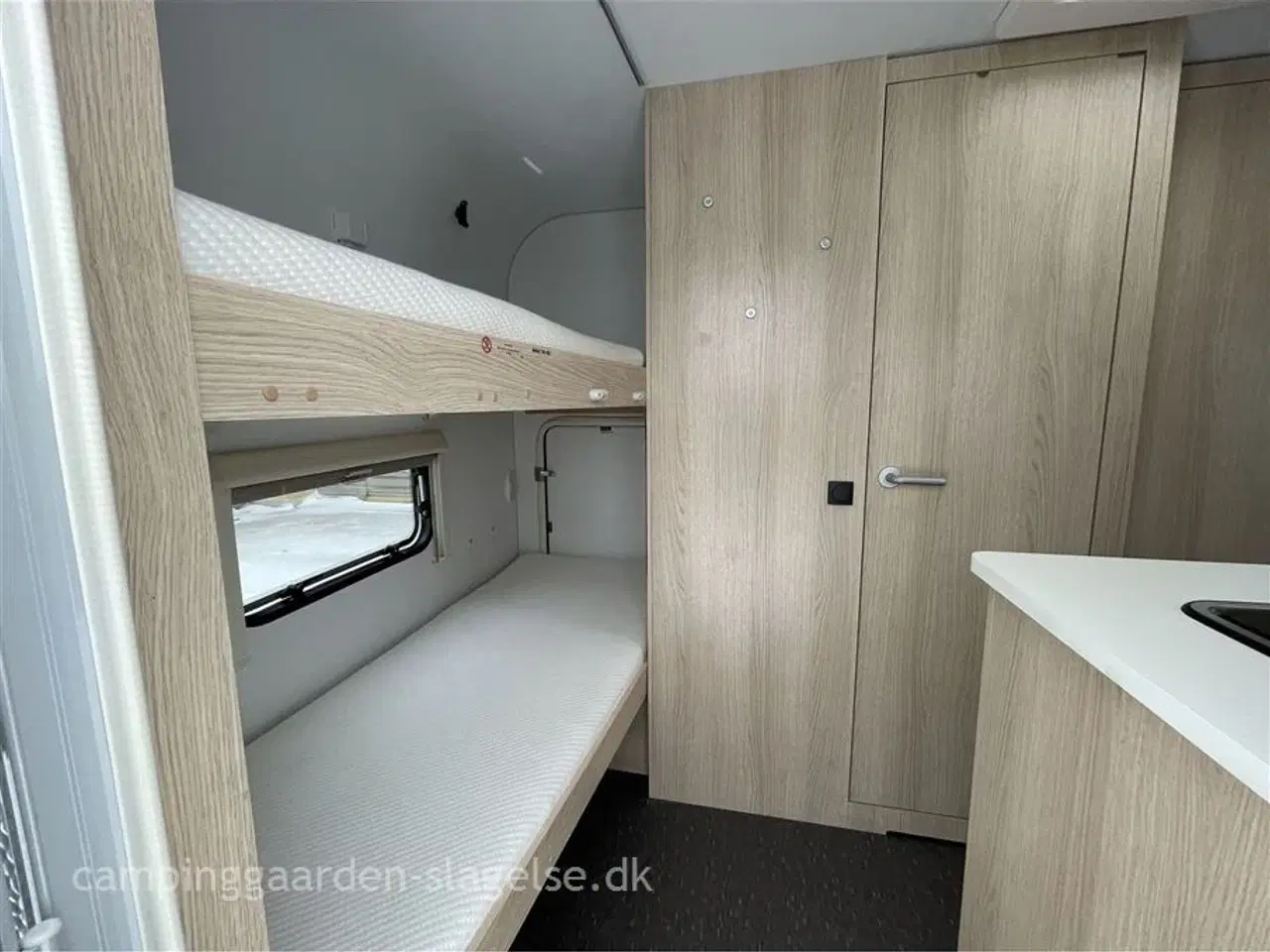 Billede 4 - 2024 - Adria Aviva 400 DK   Adria Aviva 400 DK køjevogn – brugt, men som ny