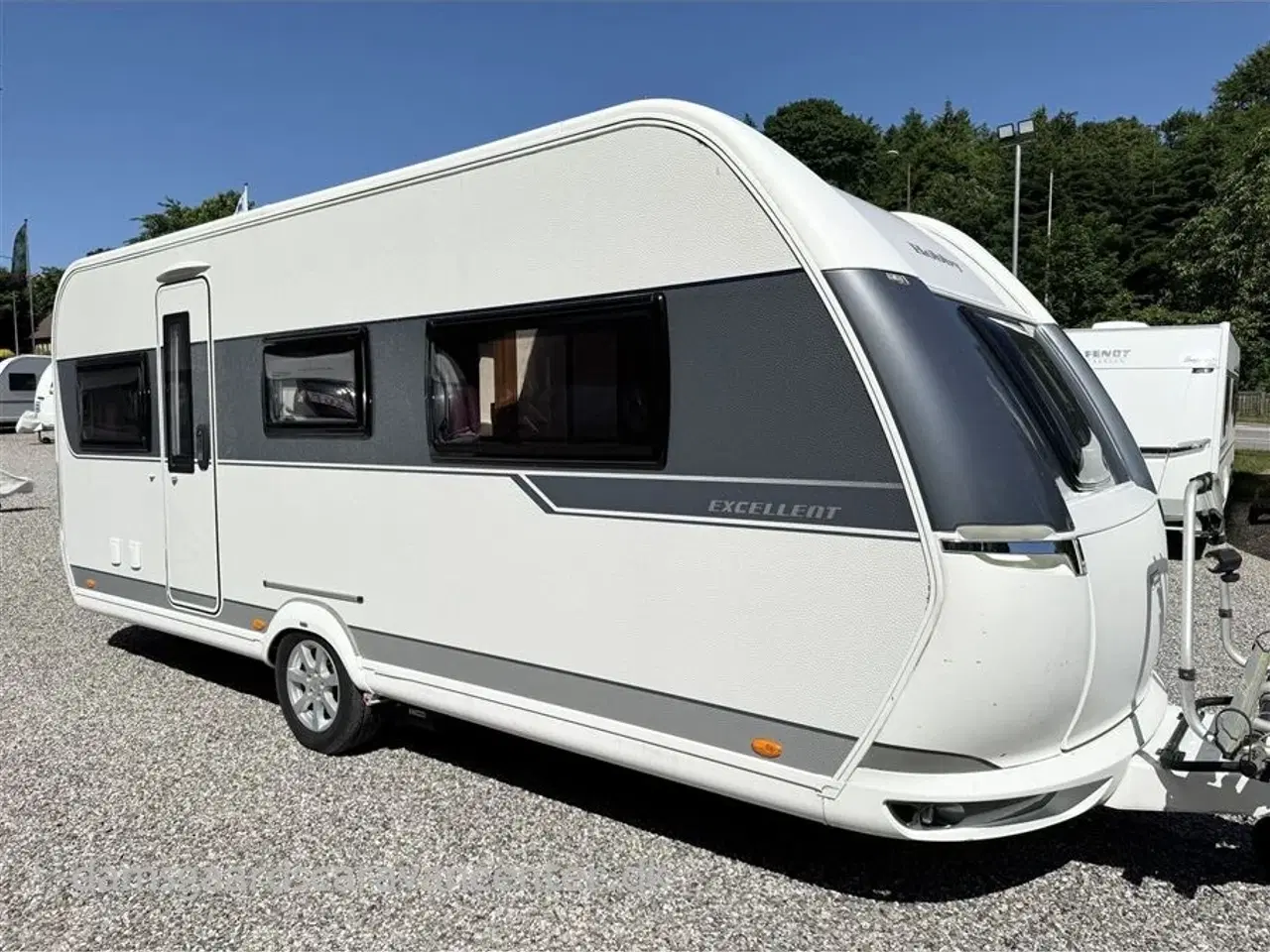 Billede 2 - 2017 - Hobby Excellent 540 UFF   Queensbed-Gulvtemp.-Mover-Telt