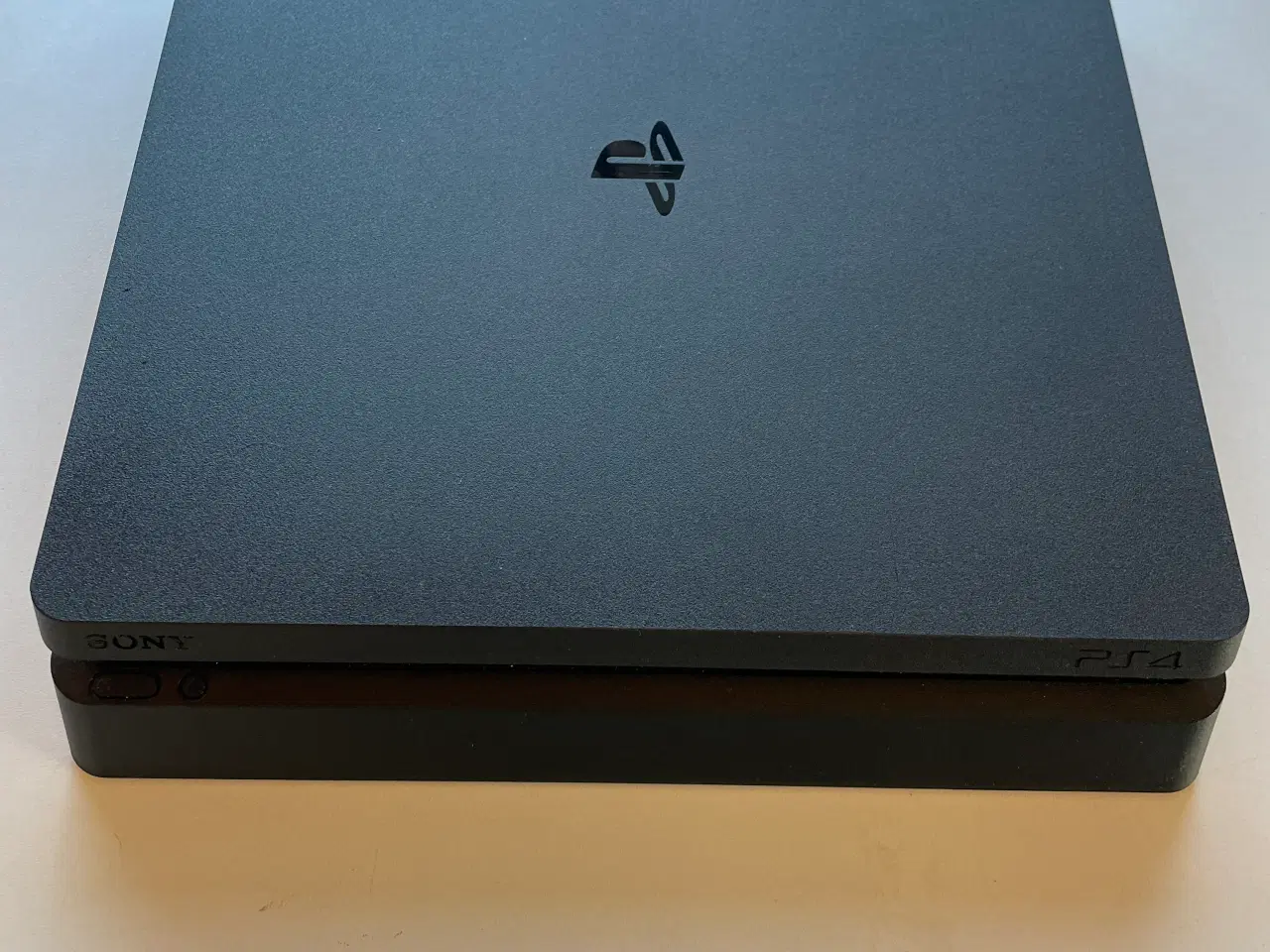 Billede 1 - Flot og velholdt Playstation 4 slim 800GB