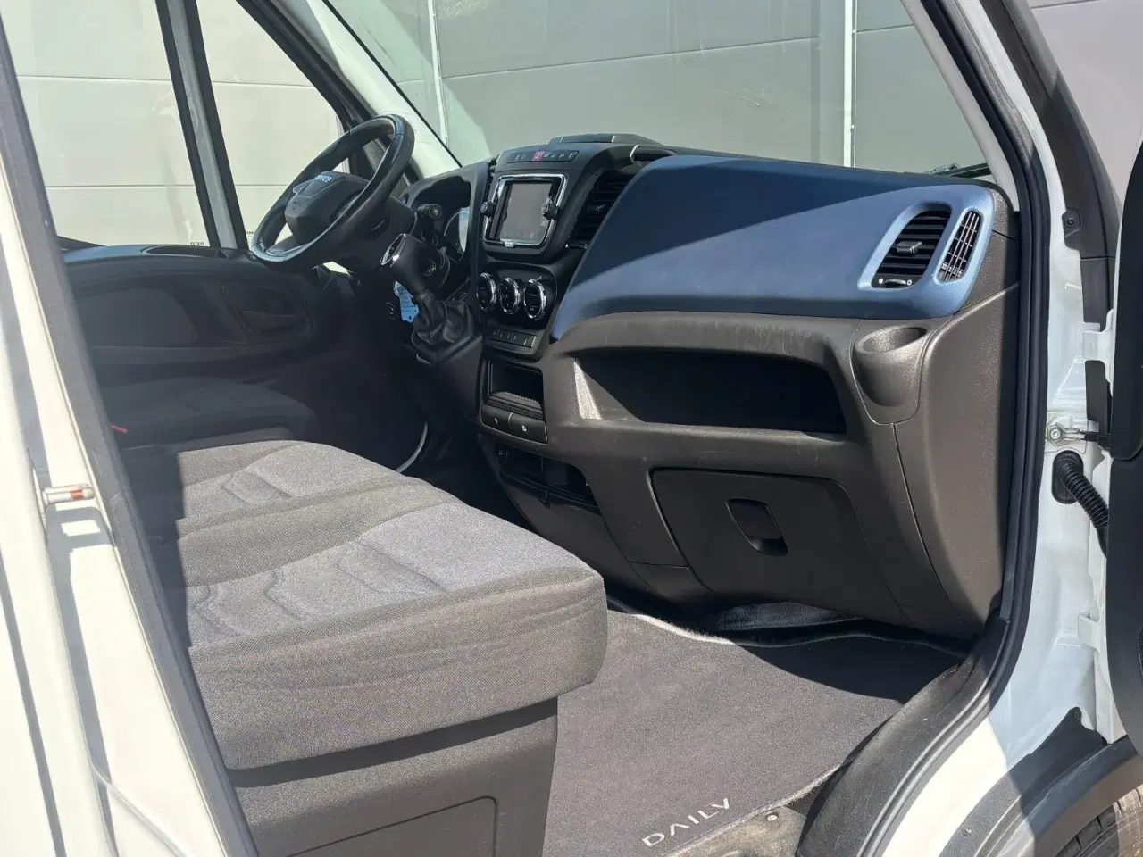 Billede 19 - Iveco Daily 3,0 35S18 9m³ Van AG8