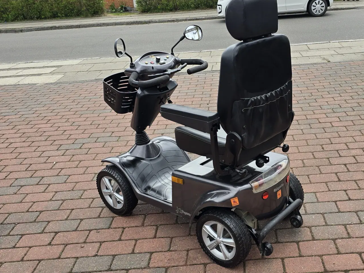 Billede 2 - Pegasus elscooter 4 hjulet årg 2022