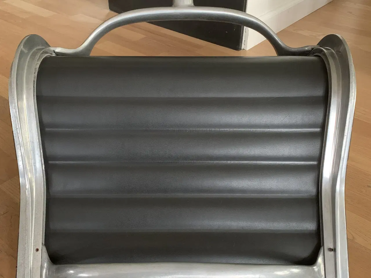 Billede 5 - Eames, EA-105  