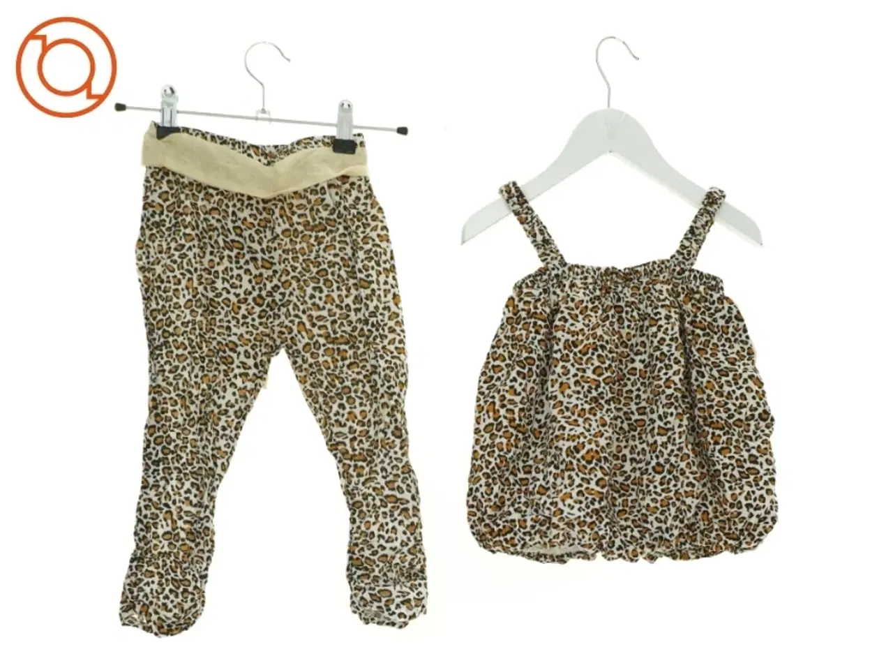 Billede 2 - Sæt NUM, bukser og top (str. 110 cm)