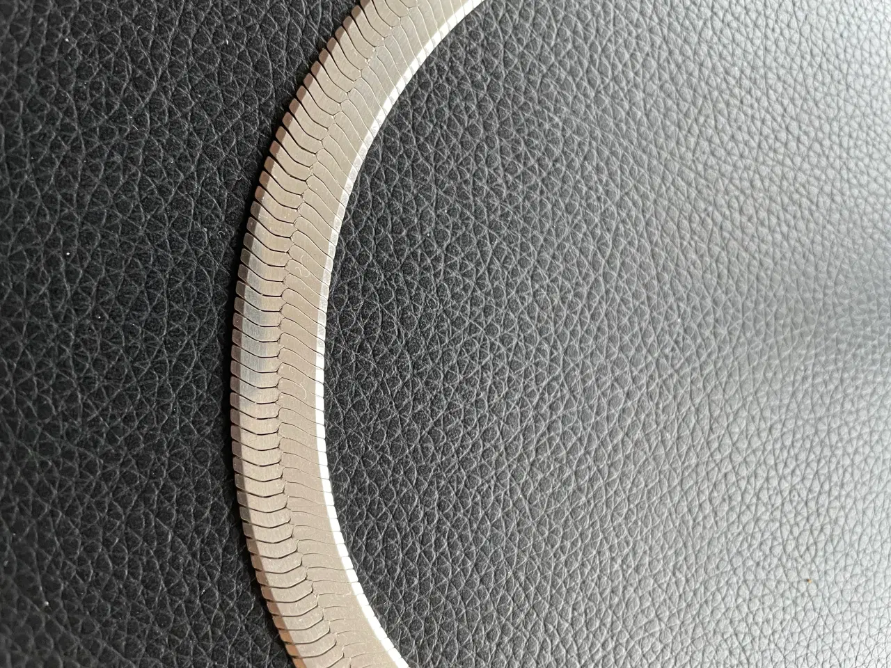 Billede 4 - bred Herringbone sølvhalskæde