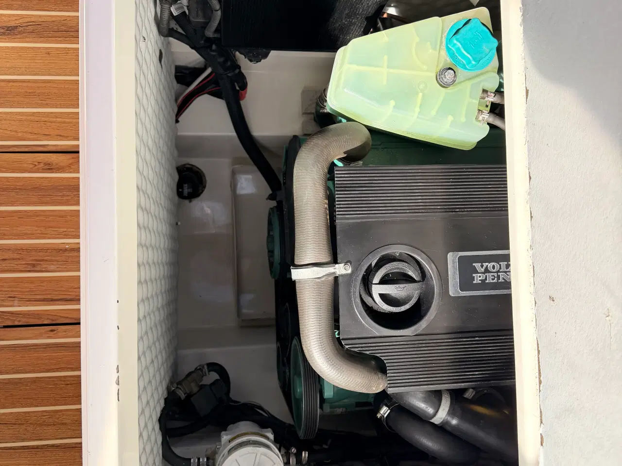 Billede 16 - Flipper 705 HT, Volvo Penta D5, Diesel 281 timer