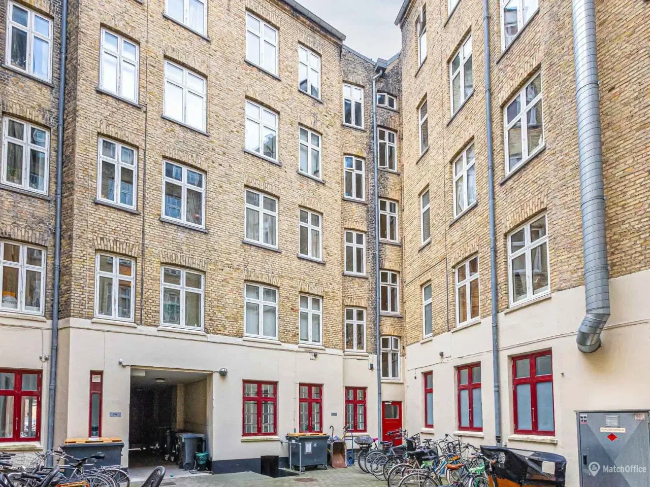 Billede 16 - Flot og indbydende butik på Trianglen - samlet areal på 166 m²