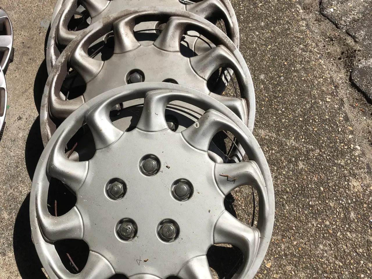 Billede 1 - Hjulkapsler  14” 4 stk. 40kr