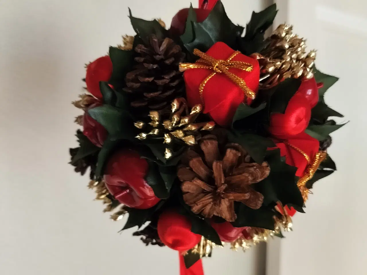 Billede 2 - julepynt gammelt Gamle julekugle lavet af grankogl