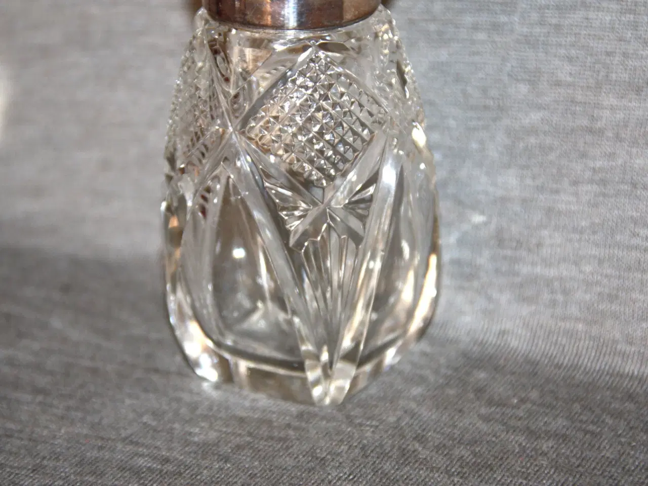 Billede 3 - Vintage Glas Sukkerstrøe i Krystal glas / pletsølv