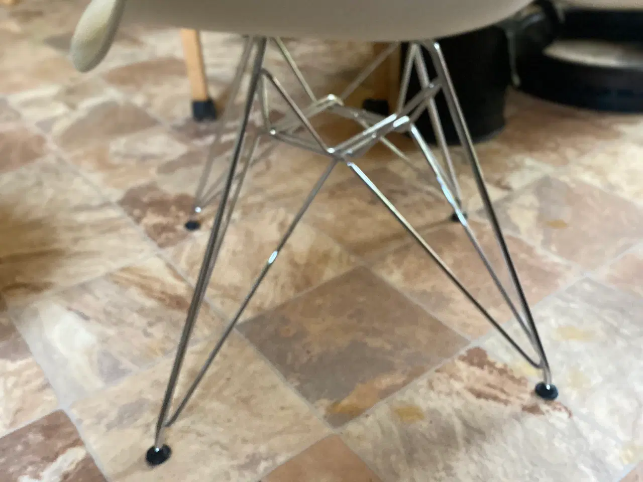 Billede 5 - Vitra Eames lænestol